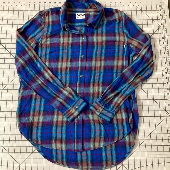 Vans Tops - Vans Women’s XL Blue/Red Button Down Shirt